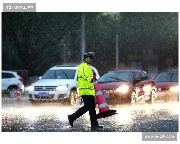 暴雨中他们的坚守与奉献 埃德巴斯顿志愿者保障赛事背后的故事 暴雨中他们的坚守与奉献 埃德巴斯顿志愿者保障赛事背后的故事